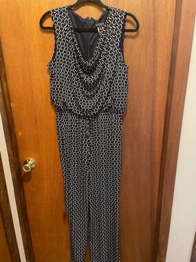 Evan Picone Navy & White Printed Sleeveless Jumpsuit with Cowl Neck
